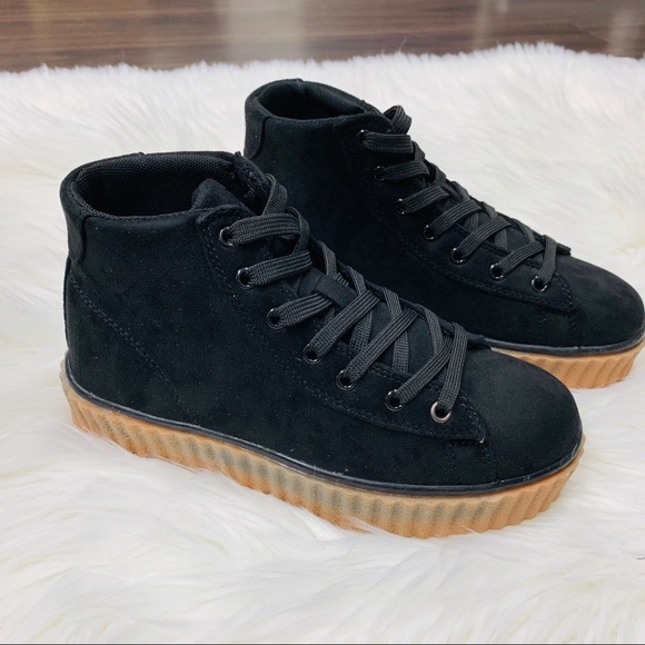 Black high top chunky sneaker - Picture 2 of 7